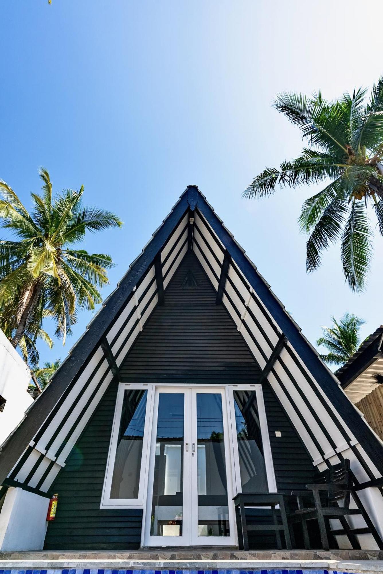 Resort Gili Trawangan - Bungalow With Private Pool Bagian luar foto